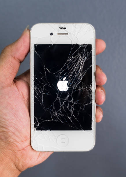 3 SKANDAL TERGELAP APPLE YANG BIKIN PENGGUNA SETIA MERASA DITIPU SELAMA INI (NOMER 2 PALING NYELENEH!)